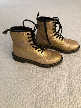 Doc Martens Delaney Gold Glitter boots. Size 7.